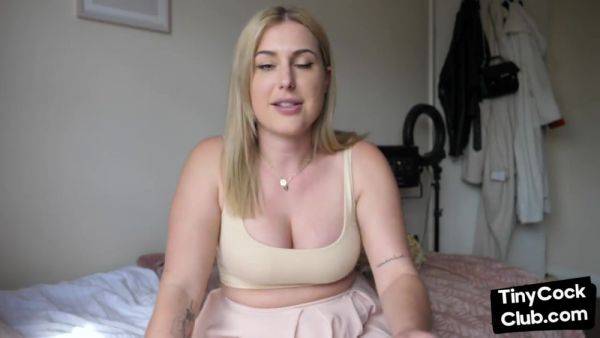 Solo SPH busty femdom babe talks dirty about losers - Britain on cooltits.com